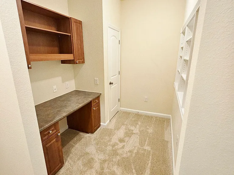 Clairmont at Hillandale — Photo 89