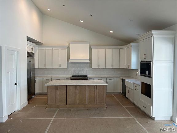 2nd image of 1216 Patchwork Flds