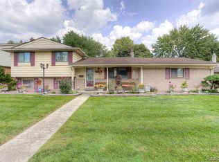 15546 Liverpool St, Livonia, MI 48154