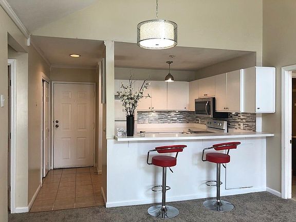 4th image of 200 Woodlawn Ave APT 314