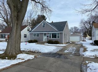 604 Glendale Ave, Rockford, IL 61108