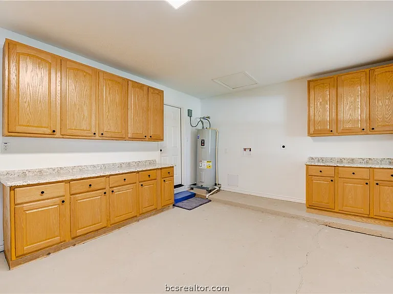 703 Horlock St — Photo 19