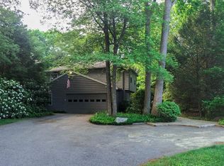 1 Whitman Cir, Lexington, MA 02420