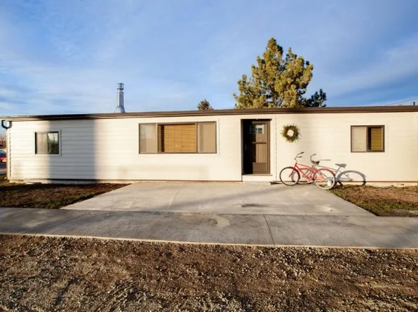 211 Pennsylvania Ave, Deer Lodge, MT 59722