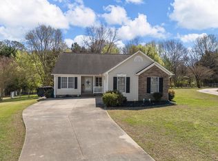 139 Cherrywood Rd, Woodruff, SC 29388