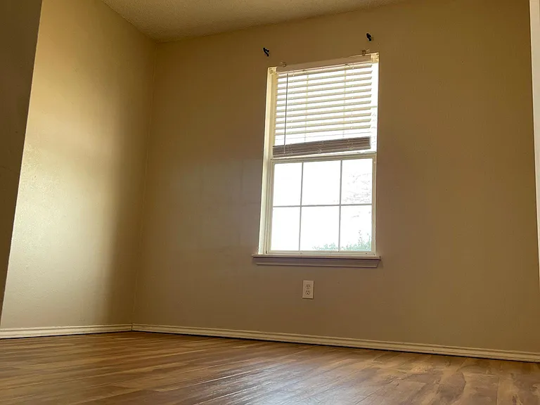 1110 Ironton Ave — Photo 4