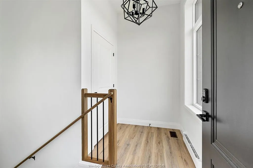 2 bed, $2,100 — Photo 3
