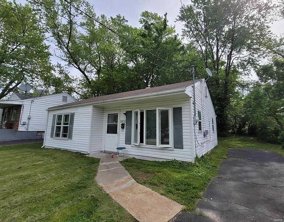1st image of 6052 Evergreen Blvd