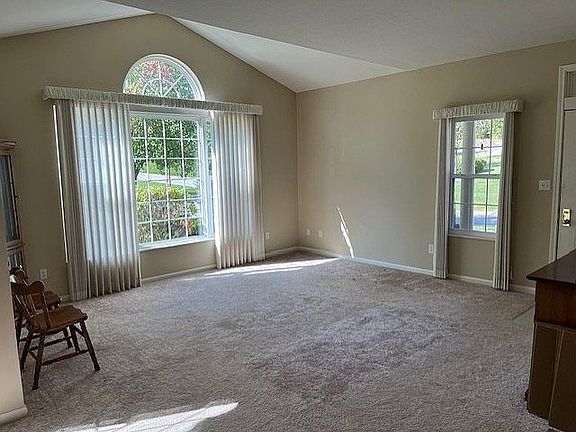 3rd image of 18001 Dawn Ct