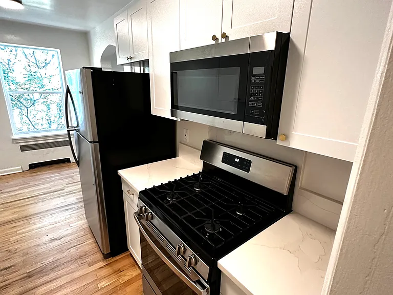 1273 N Cook St #6 — Photo 14
