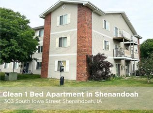 302 S Iowa St #1, Shenandoah, IA 51601