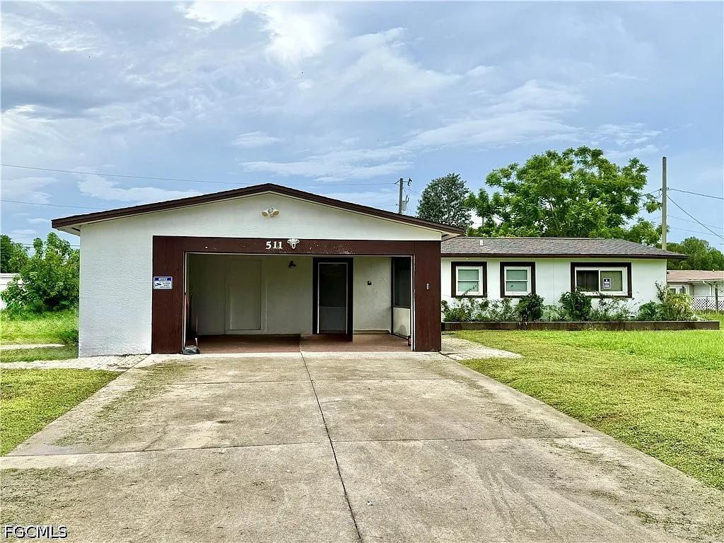 3 bed, 2.0 bath, 1590 sqft, $1,700 — Photo 1