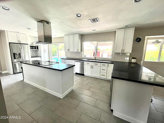 4th image of 4625 E ANDORA Drive