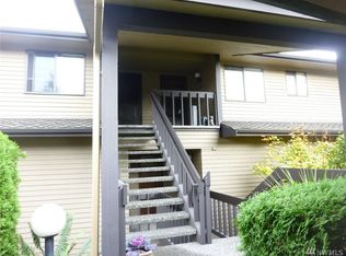 10652 Glen Acres Dr S #652, Seattle, WA 98168