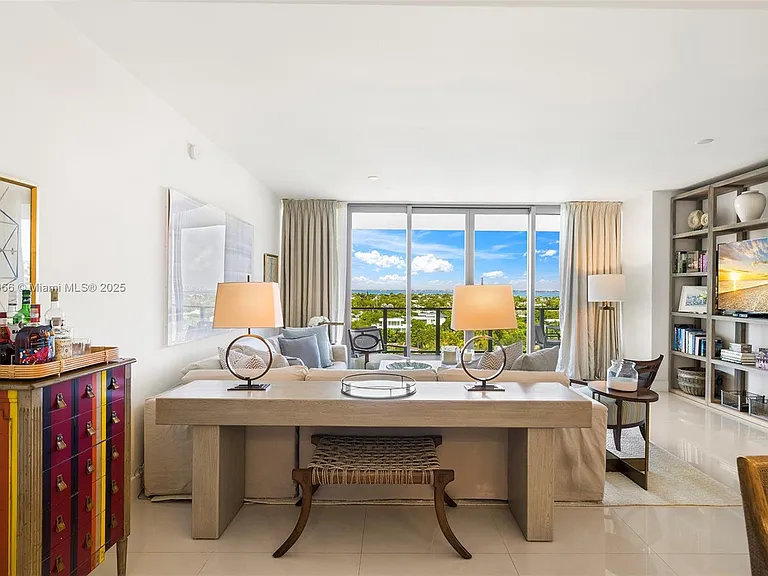 360 Ocean Dr #905S — Photo 4
