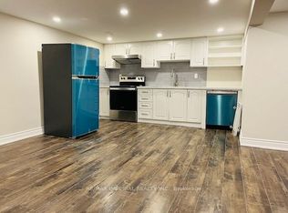 31 Knowles Cres #BASEMENT, Aurora, ON L4G1Z6