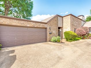 2719 Fairway Park St, Grand Prairie, TX 75050
