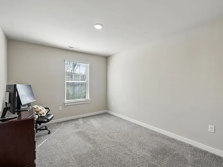 4607 Sardius Dr — Photo 12
