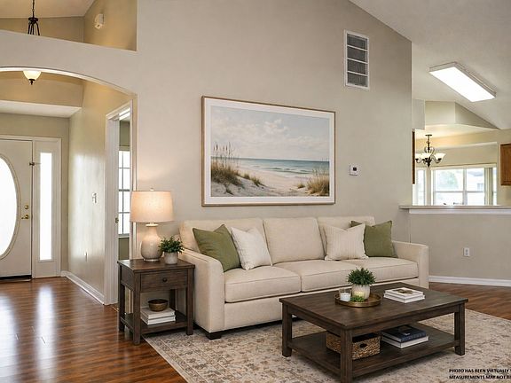 3rd image of 132 Azalea Dr