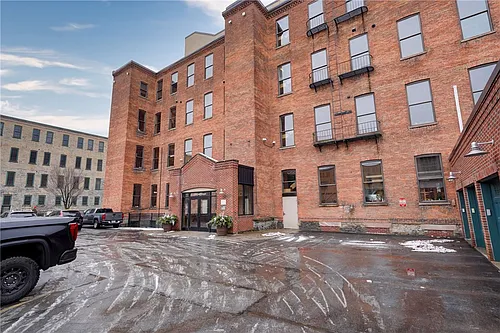 224 Mill St #3A Photo 1