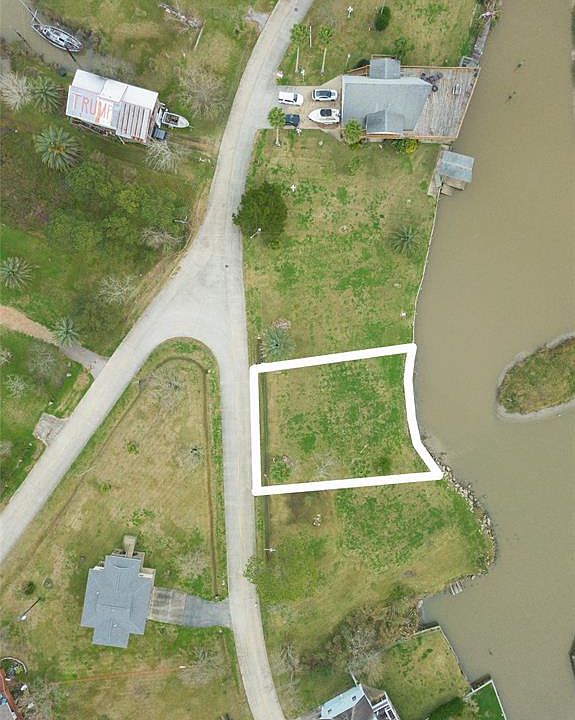 1st image of 5009 Scenic Dr