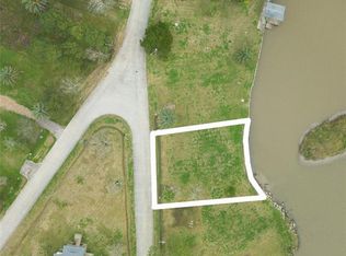 5009 Scenic Dr, Dickinson, TX 77539