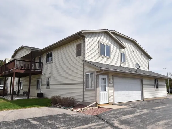 639 Beaus Bay #2, Slinger, WI 53086