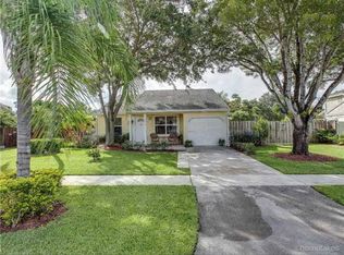 15870 E Wind Cir, Sunrise, FL 33326