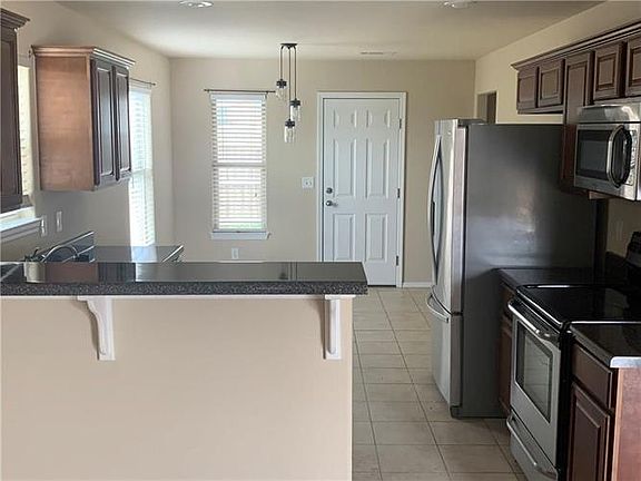 5th image of 1238 S Oxbow Way