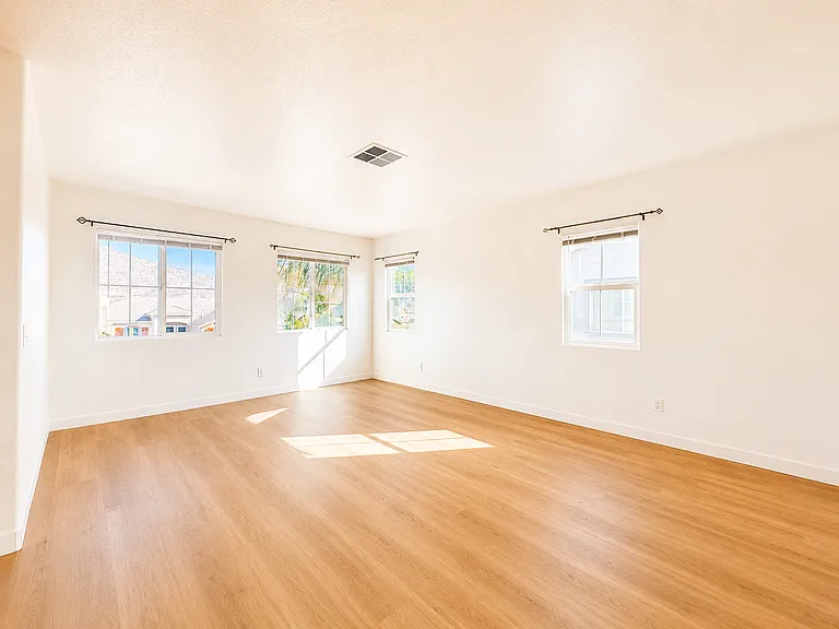 4420 Cloudywing Rd — Photo 38