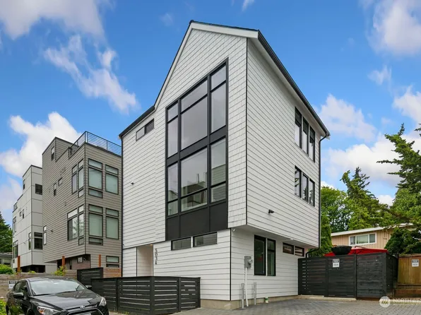 5034 Sand Point Place NE, Seattle, WA 98105