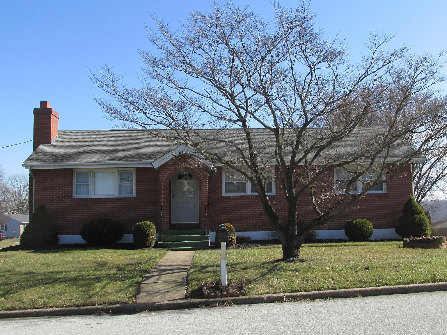 601 W Bridge St, Parkesburg, PA 19365 Zillow