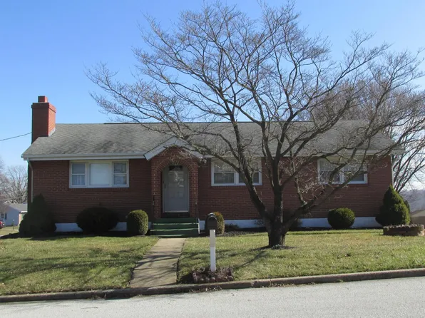 601 W Bridge St, Parkesburg, PA 19365