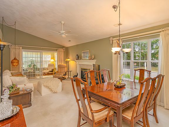 5th image of 3101 Winterberry Sq