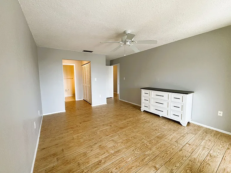 1400 Mineo Dr #10-B — Photo 21