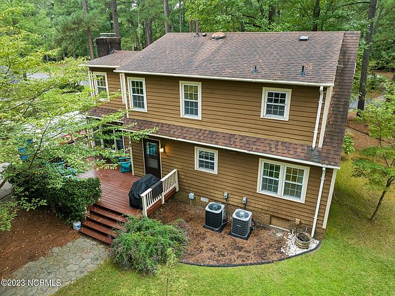 5th image of 107 S Baywood Lane