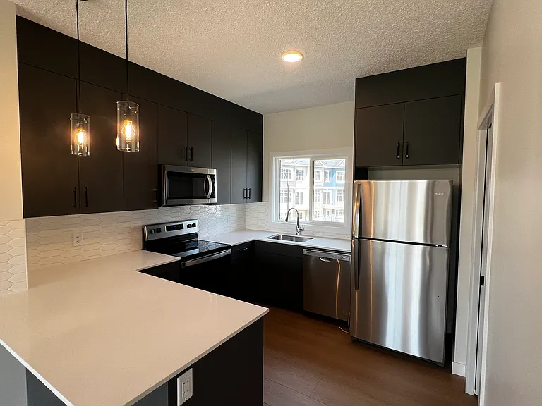 33 Cartmell Ct SW — Photo 4