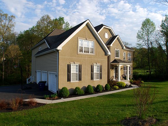 3rd image of 230 S Deer Run Dr