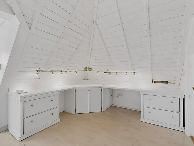 119 Walter St NE — Photo 25