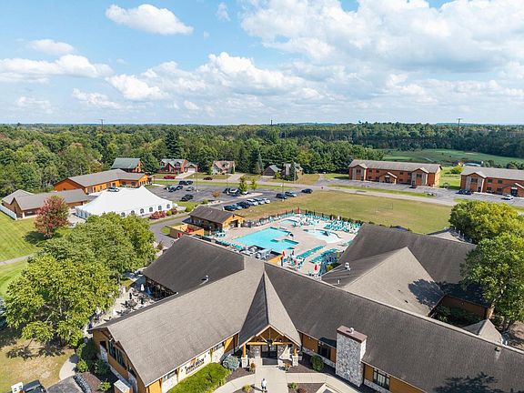 3rd image of 303 Berry Lane