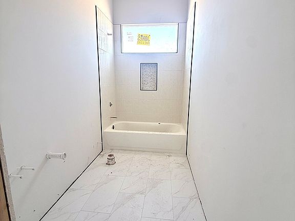 4th image of 2567 E Suniva Way