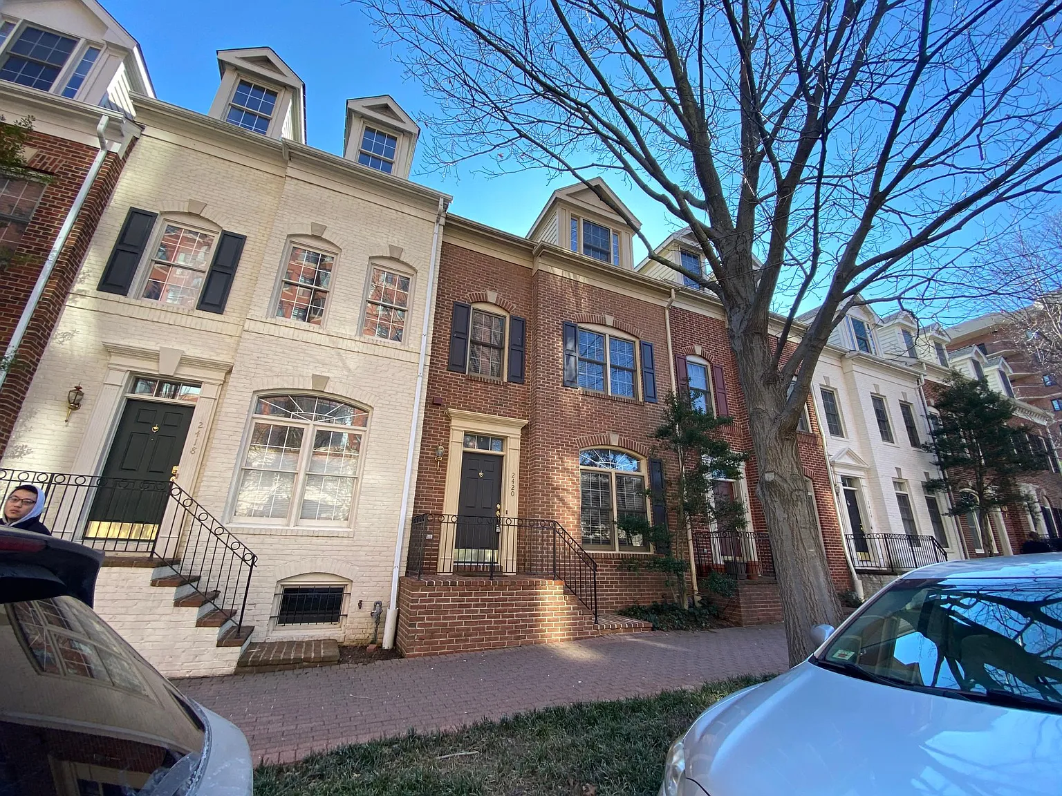 3 bed, 3.5 bath, 1828 sqft, $6,000 — Photo 1