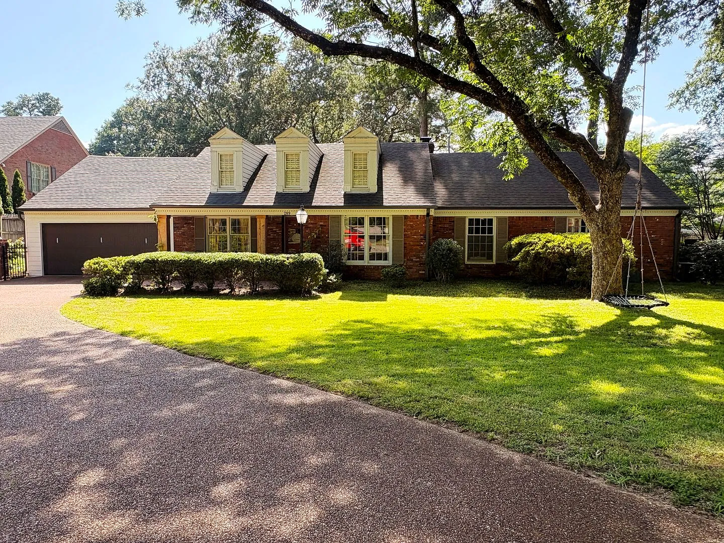 Renovated Home In The Heart Of East Memphis! Fully Fenced Backyard! No Carpet! — Photo 1