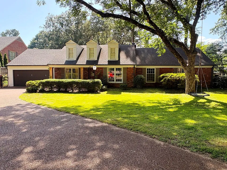 289 Woodmont Dr