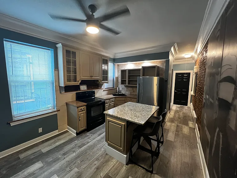 3133 N Front St #2 — Photo 1