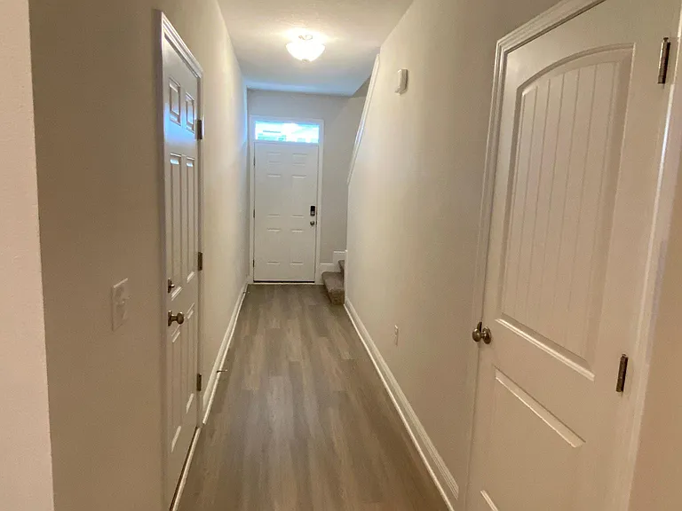 7670 Shadow Lake Dr — Photo 1