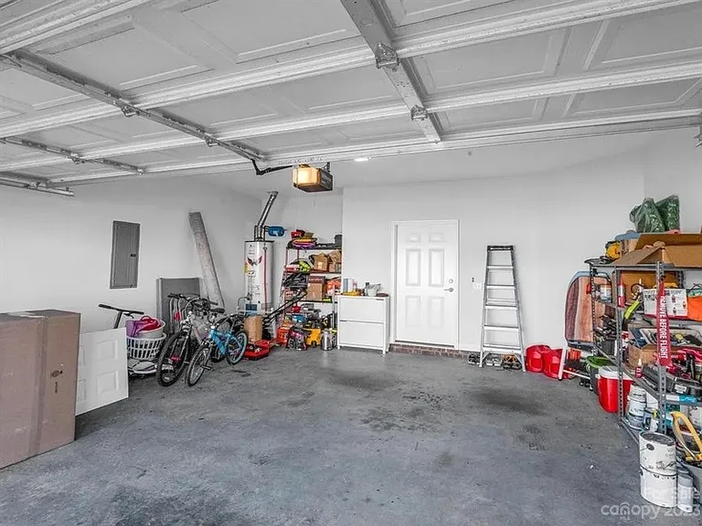 5 Maxim Ct — Photo 31