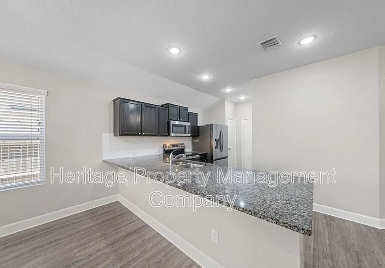 6083 Akin Cir — Photo 9