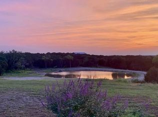 Ruff Country Ct, Granbury, TX 76048