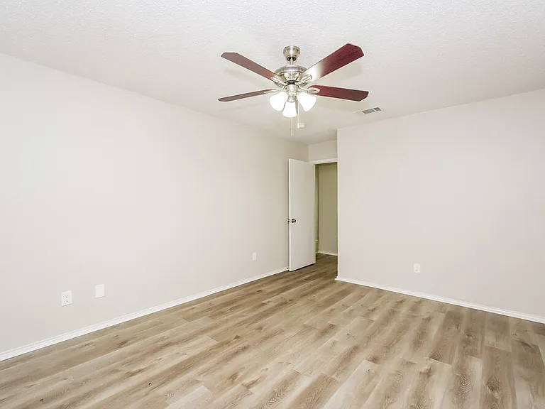 5905 Aloe Ct — Photo 14